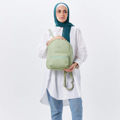 حقيبة ظهر صغيرة من الجلد باللون الأخضر النعناعي