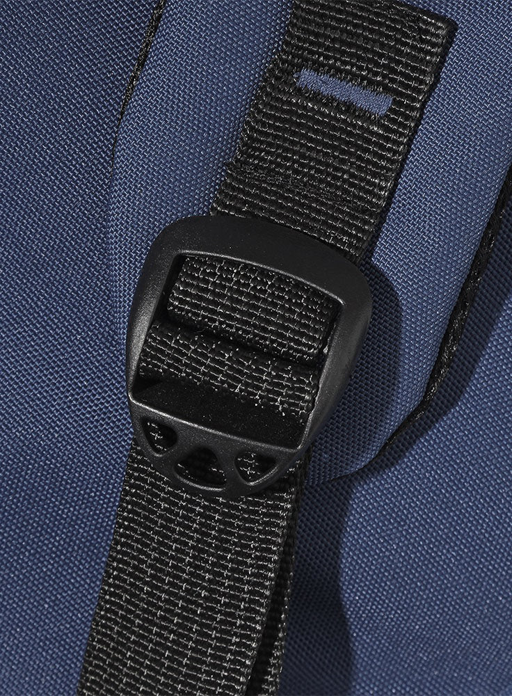 حقيبة ظهر باللون الأزرق الداكن